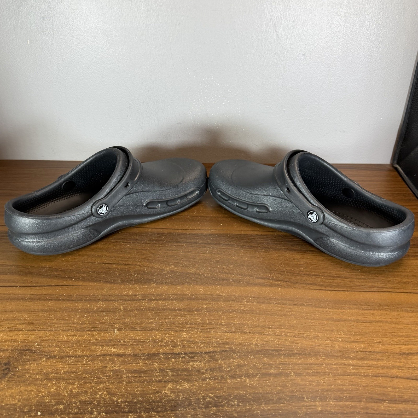 Crocs At Work Shoes Mens 9 Bistro Clogs Black Slip Resistant Comfort Casual