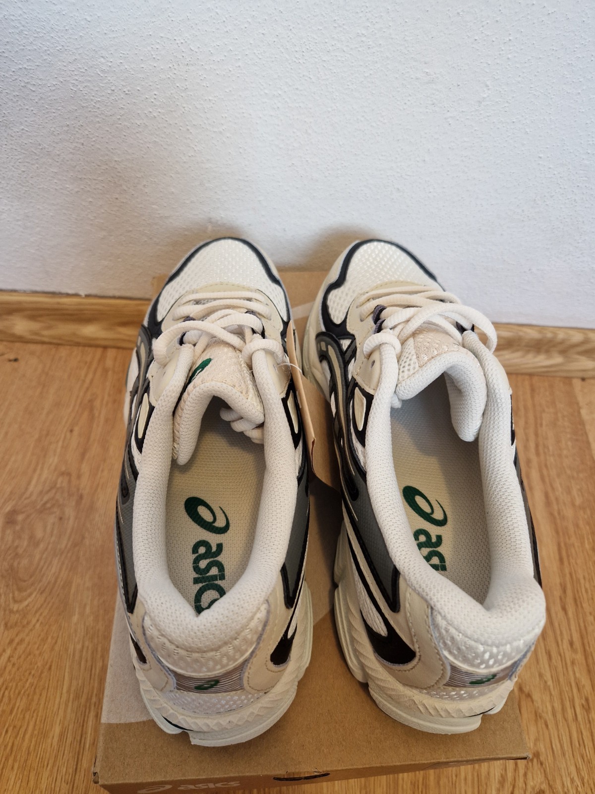 Size 5.5 – ASICS Gel NYC 2055 Pale Oak Truffle Grey