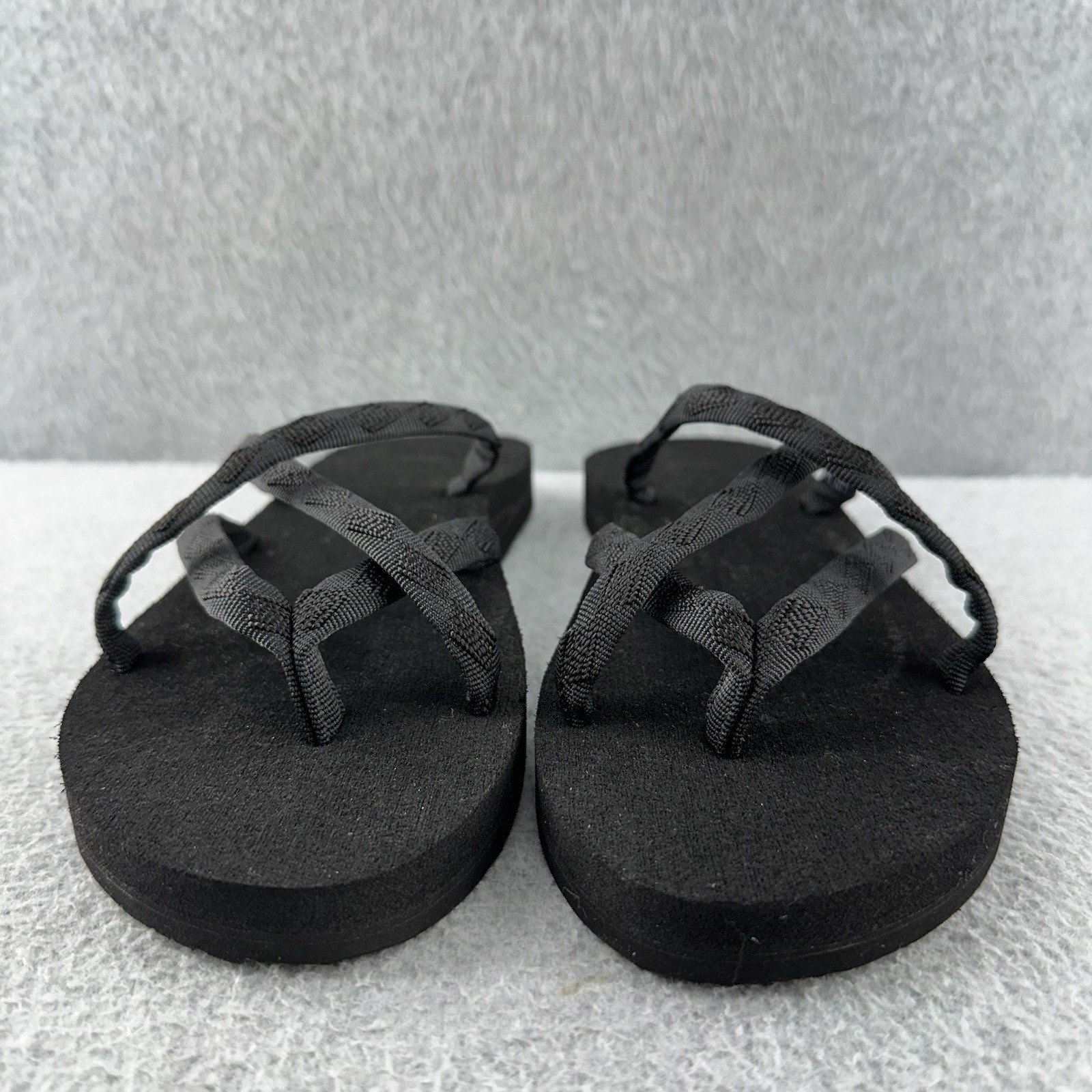 Teva Olowahu Flip Flop Sandals Women’s Size 8 Black Strappy Mush Footbed Slip On