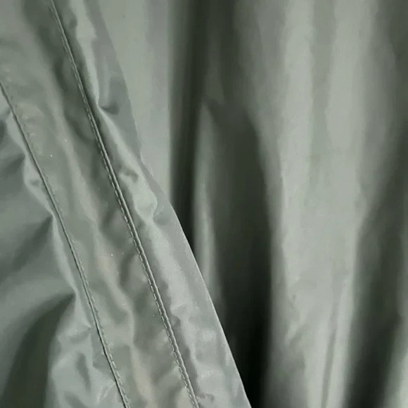 Vintage Nike White Label Thick Army Green Outdoor Sports Pullover; Zip Pockets L
