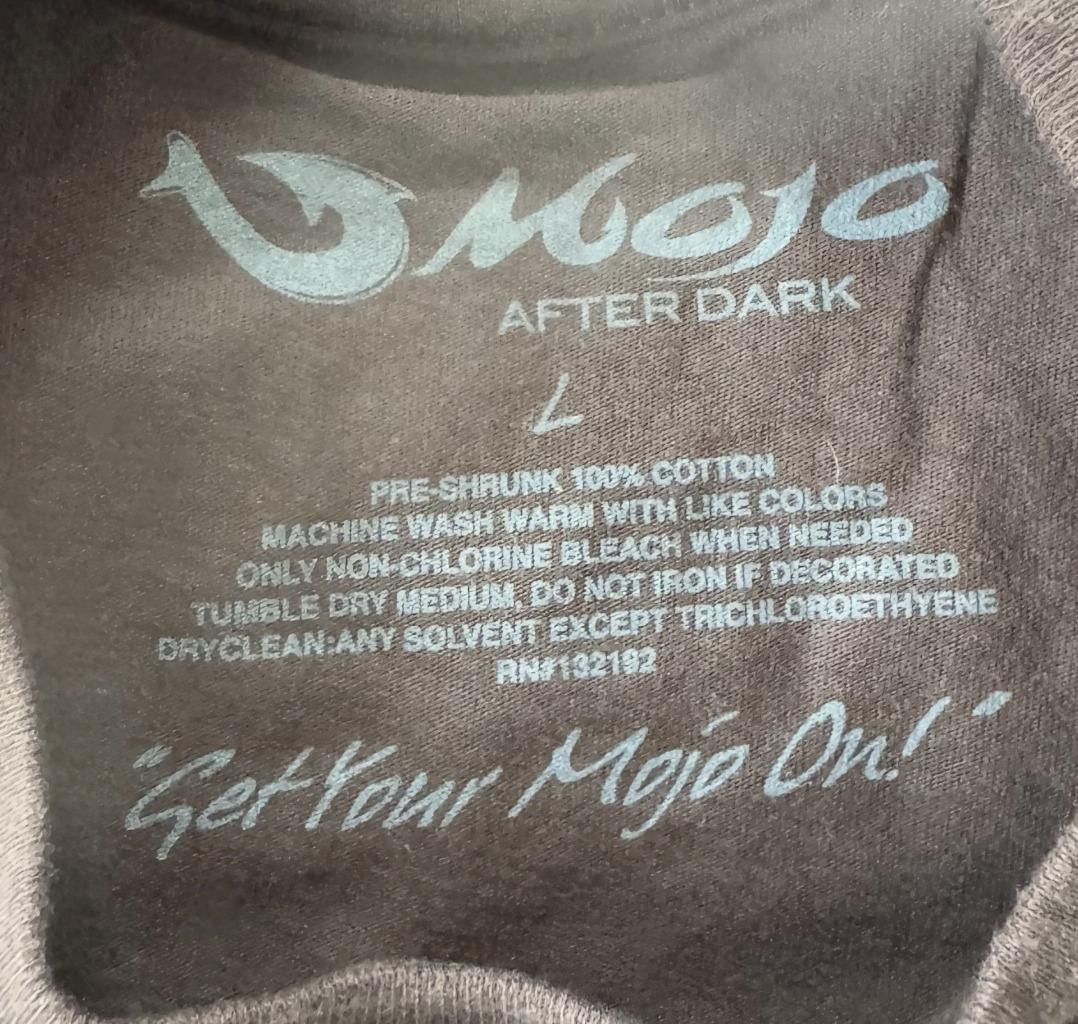 Mojo After Dark Men’s Mojo Logo Graphic Brown Short Sleeve Shirt Size Large