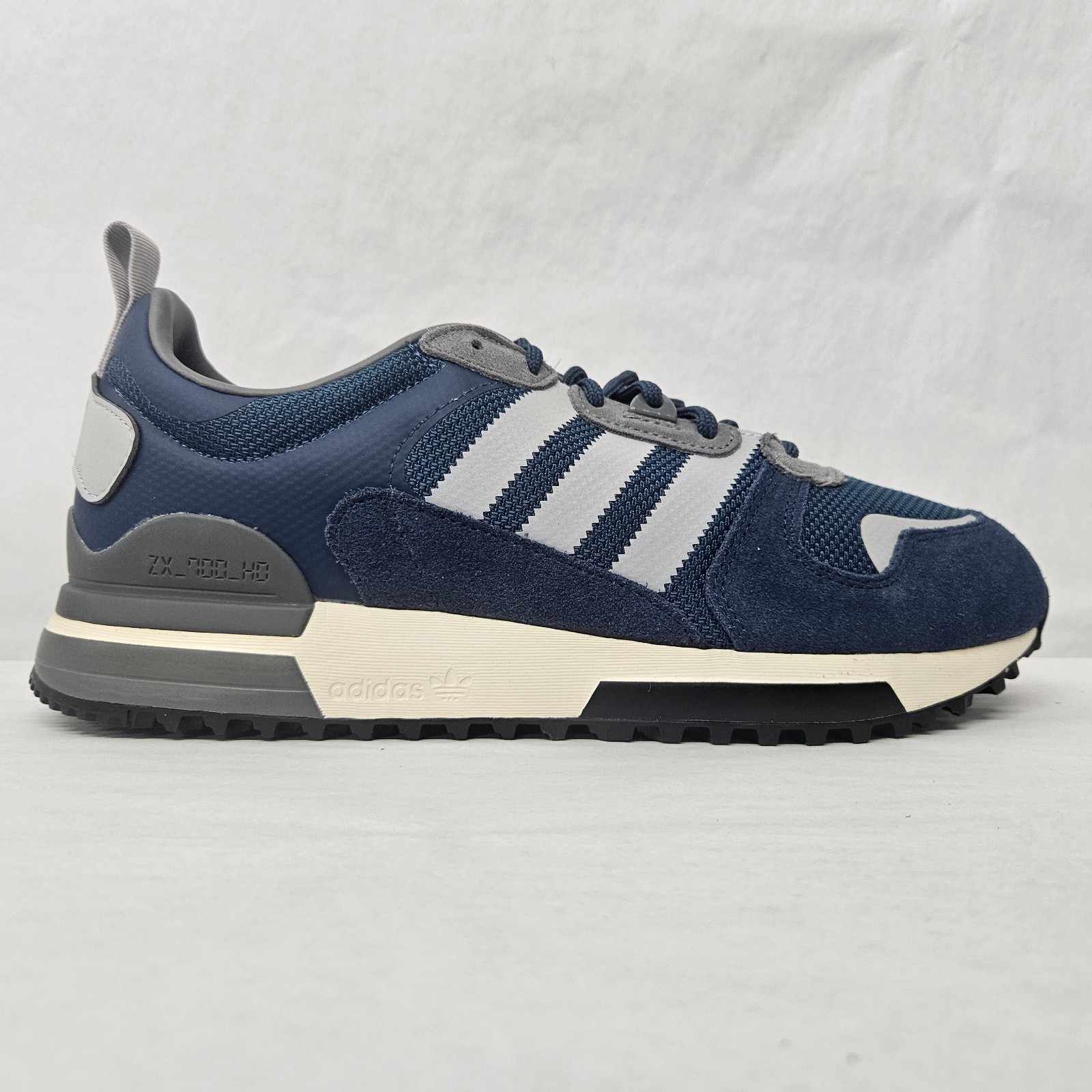 Adidas ZX 700 HD Retro Sneakers H01850 Crew Navy Grey Blue Men’s Size 11