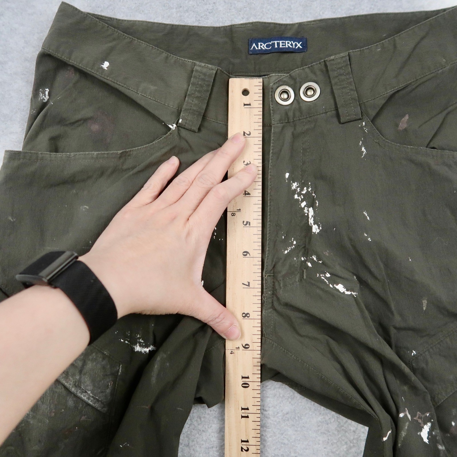Arcteryx Mens Cargo Pants Size 30 Olive Green Distressed Paint Splatter Outdoor