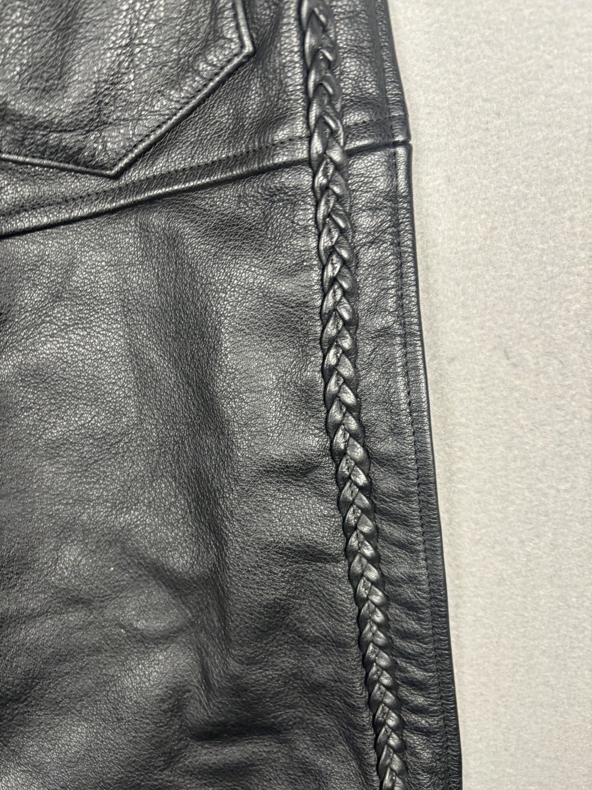 MOB Classic X4 Leather Chaps Womens Medium Biker Motorcycle YKK Zip Collection