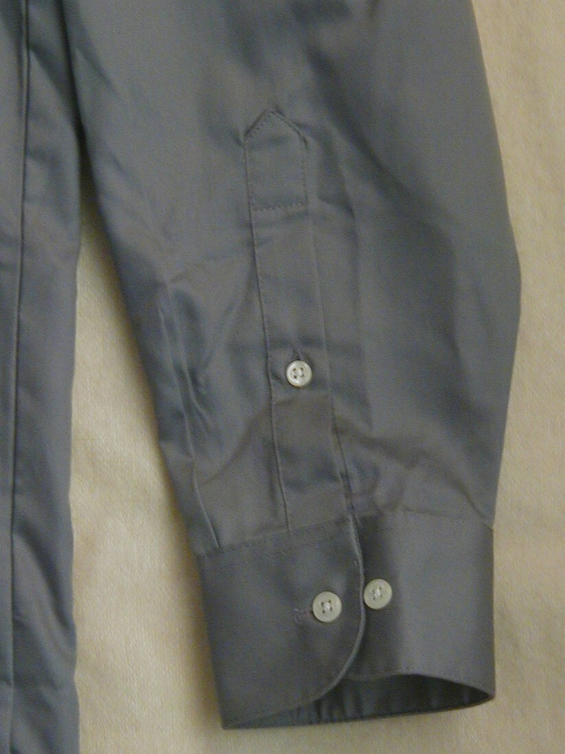 NWT Van Heusen Gray Lux Sateen Long Sleeve Shirt Size 16 1/2 32/33