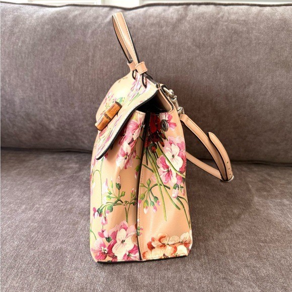 Gucci authentic top handle bag blooms pattern pink leather medium w strap