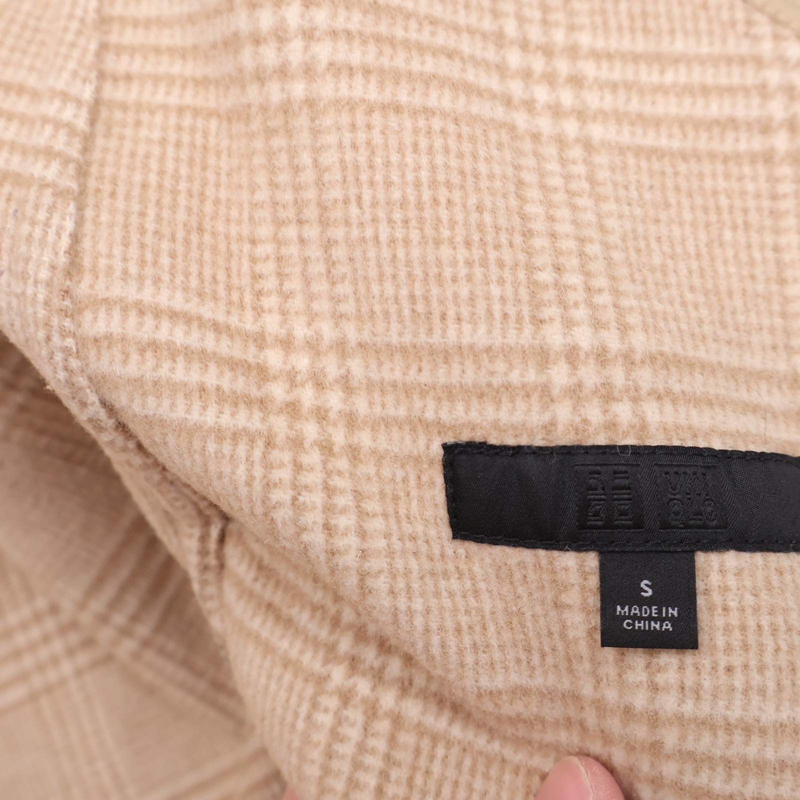 UNIQLO Women’s Camel Wool Blend Belted Wrap Coat Plaid Reversible Style Size S