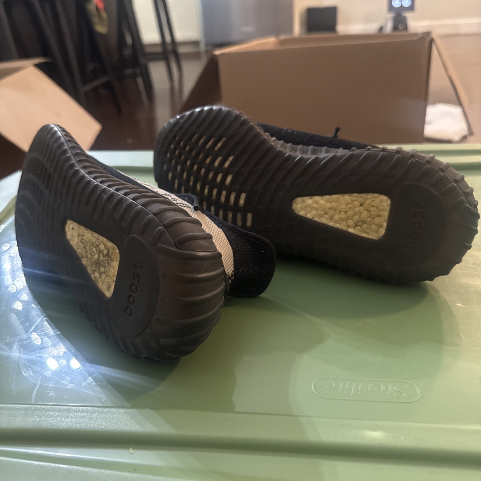 adidas Yeezy Boost 350 V2 Oreo Black White Low Top BY1604 Kanye West Sneaker