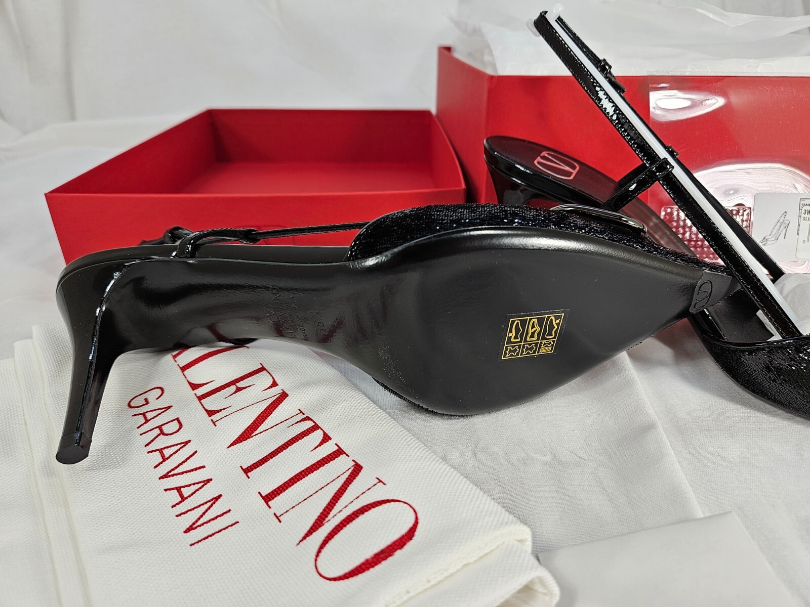 Valentino Garavani Women’s V Logo Pointed Toe Slingback Pumps 11 US MSRP $1,150