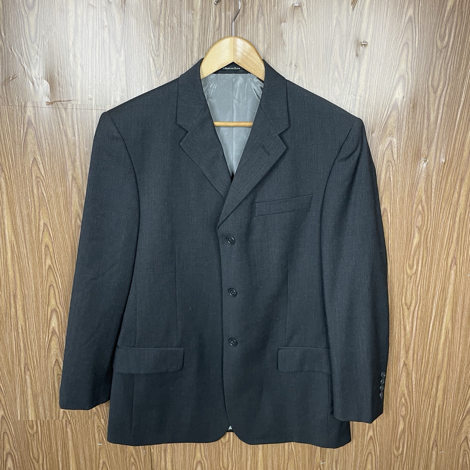 Axcess 2 Piece Suit Mens 40R 32×30 Dark Gray Solid 100% Wool Three Buttons Pants