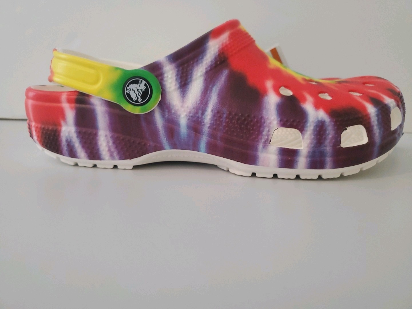 Crocs Unisex Classic Tie Dye Graphic Clog With White Inside US M7/ W8 EU 38-39 N