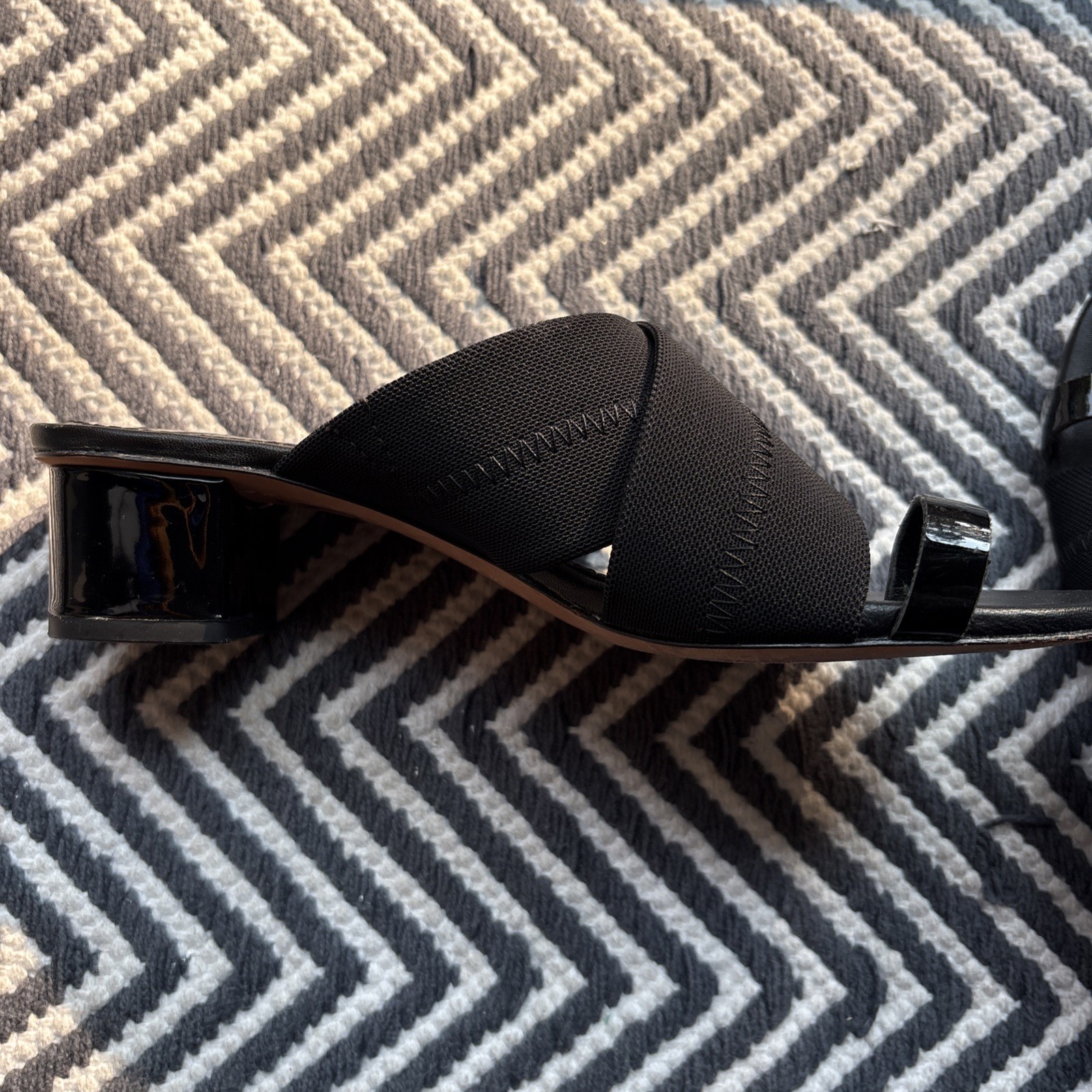 Donald J Pliner Mara Black Slip-On Sandals Size 7