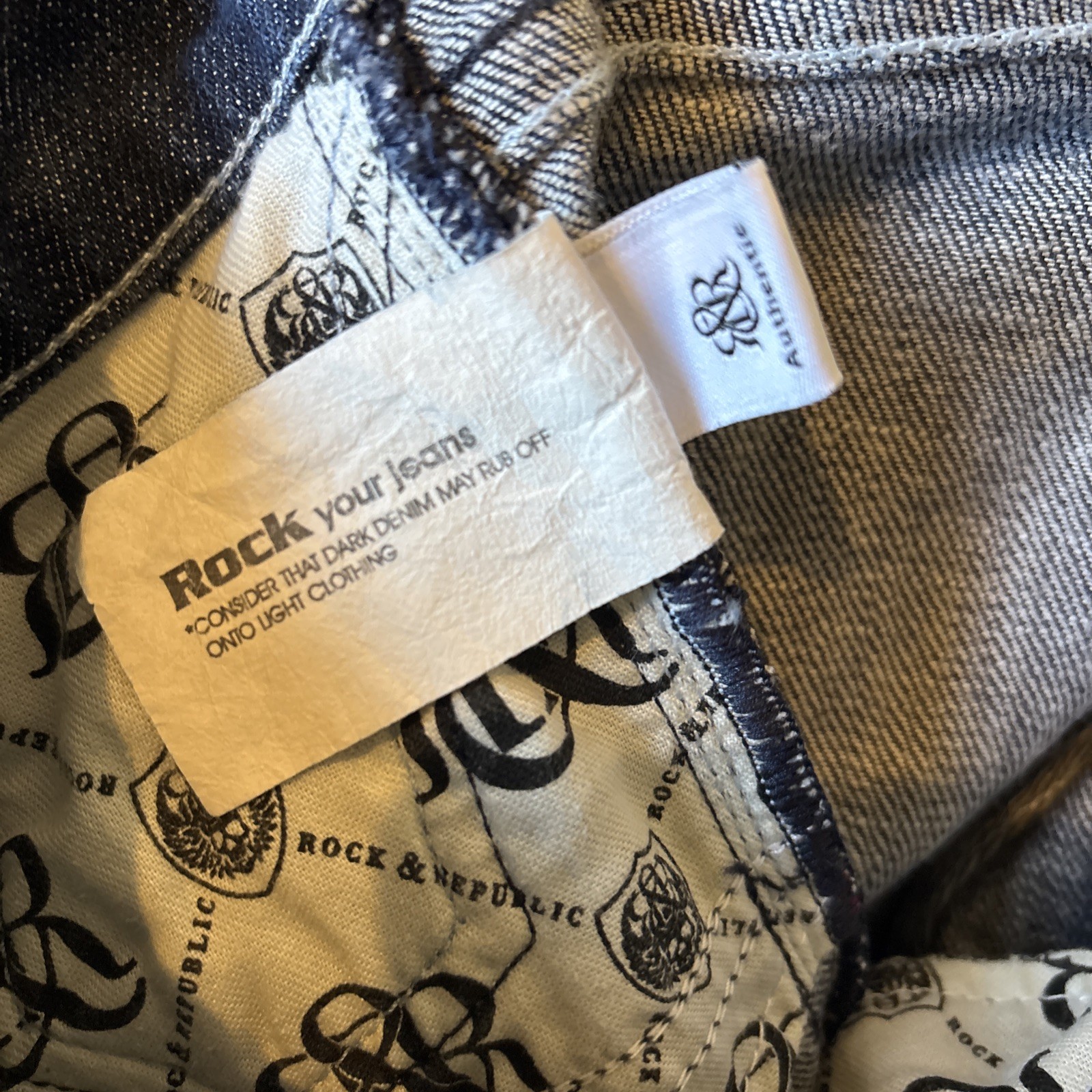 Vintage Rock & Republic Dark Blue Embellished Flare Jeans Women’s Size 29