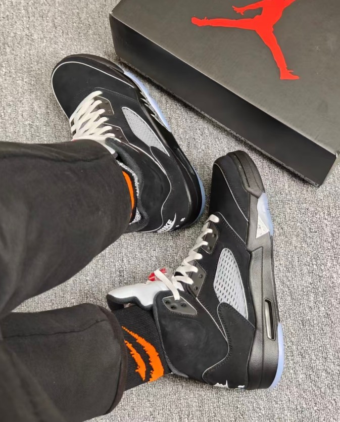 Jordan Air Jordan 5 “BLACK METALLIC REIMAGINED” Retro Basketball Shoes