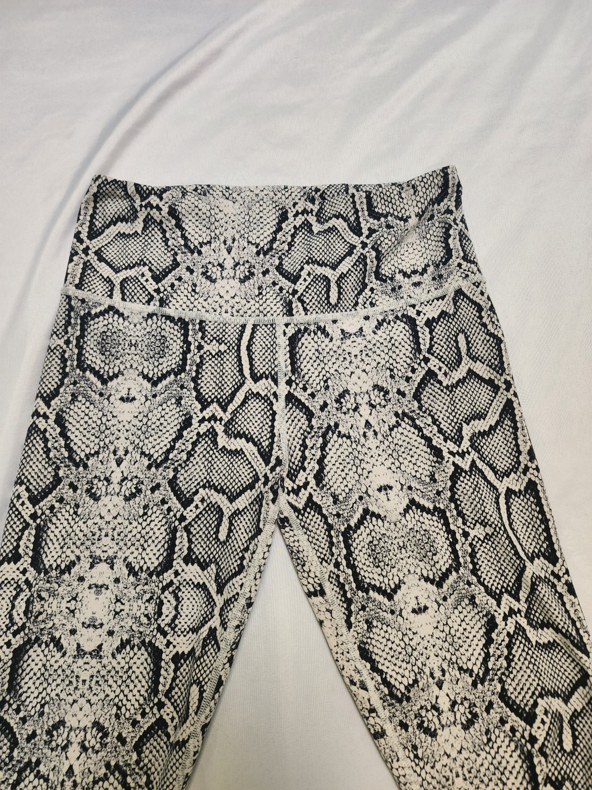 Varley Century Python Snake Print High Rise Leggings Ivory Black S