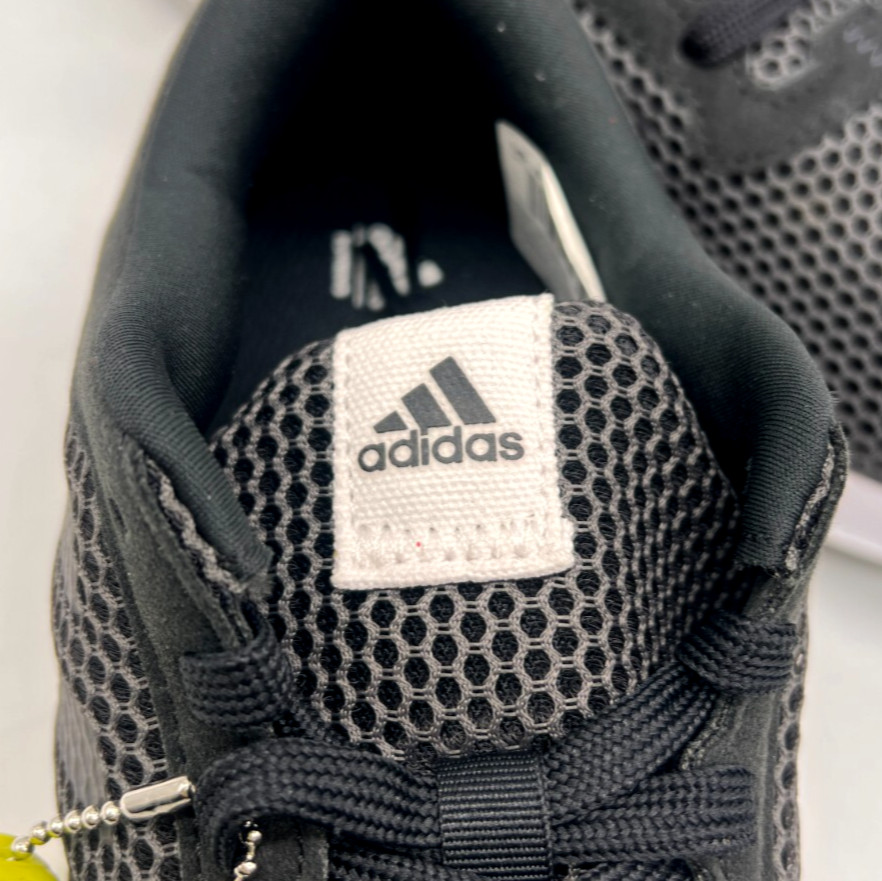 adidas element refresh 3 W Black/Gray Running wmn’s size 6 US-37 1/3 EU BY2886
