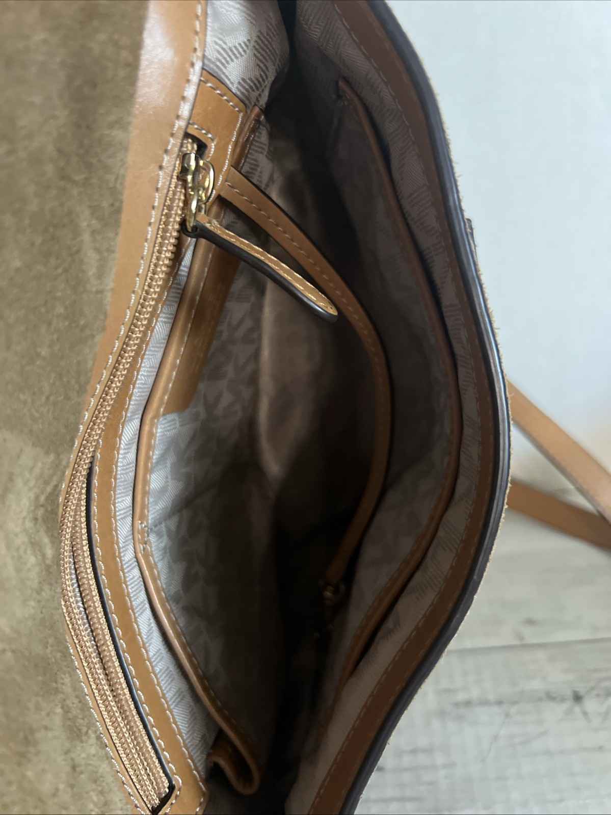 Michael Kors Tommy Suede Leather Vintage Messenger Bag Crossbody