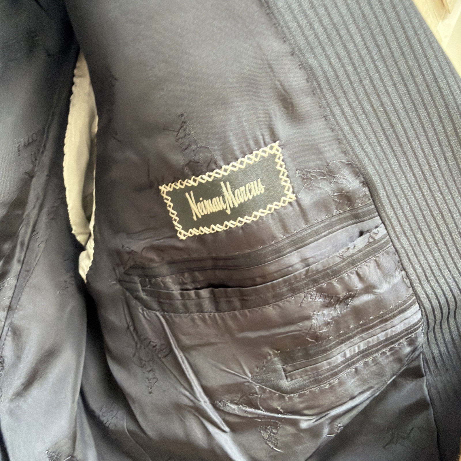 Brioni $8800 Wool/Silk/Cashmere Suit