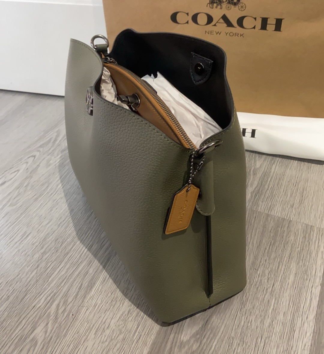 COACH Willow Shoulder Bag C2590 Army Green Colorblock Pebble Leather Outlet