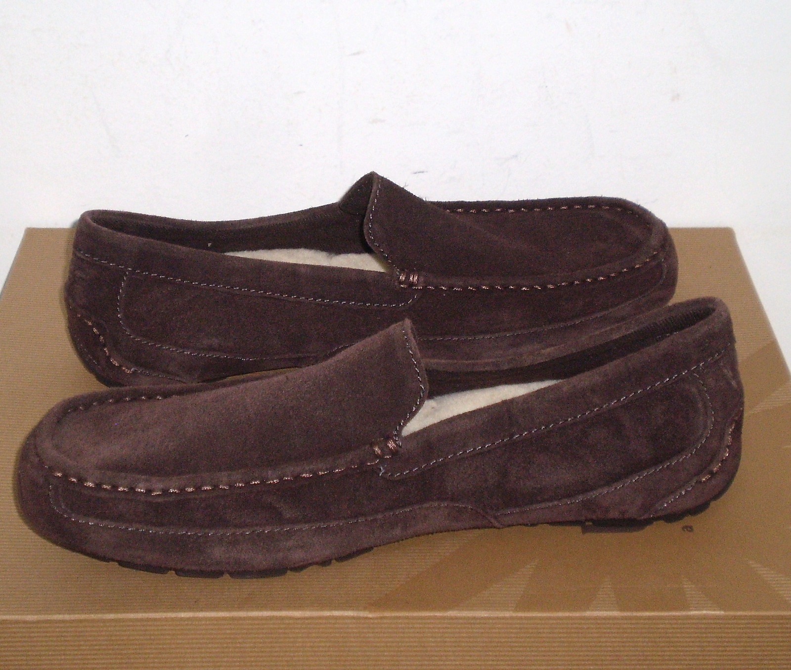 UGG Australia ALDER SUEDE Slippers Loafers ESPRESSO 9US NWOB