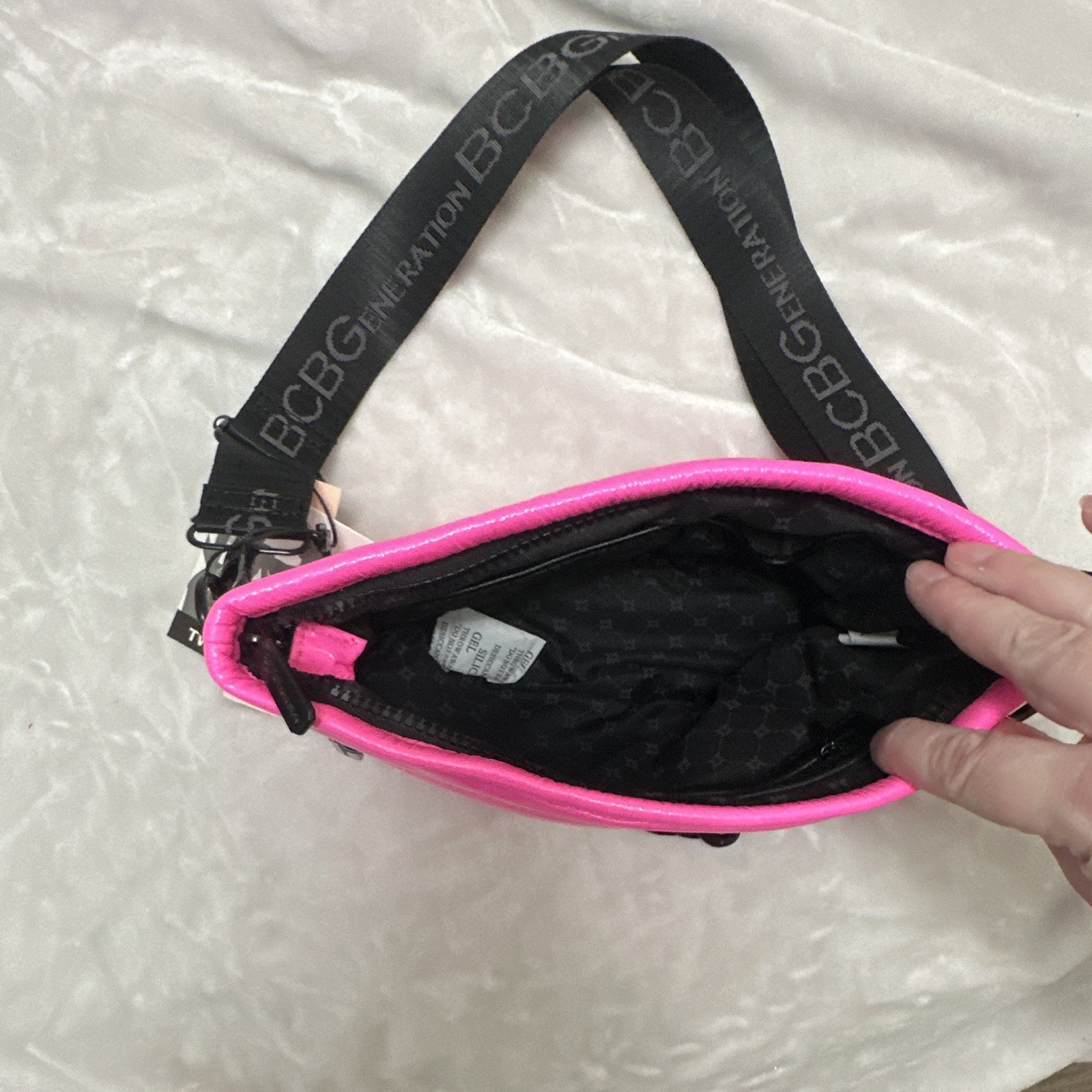 BCBGeneration Pink Quilted Crossbody Bag Black Logo Strap Chain Zip Snap