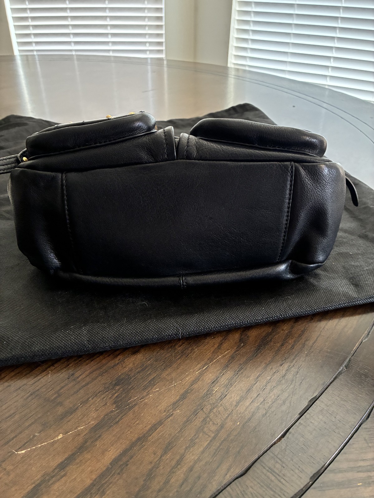B. Makowsky Black Leather Shoulder Bag Purse Matching Wallet Dust Bag Set Leopar
