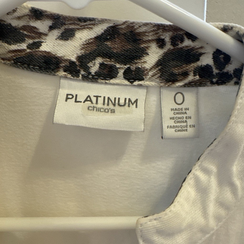 Chico’s Platinum White Leopard Print Collared Zip Jacket Women’s Size 0