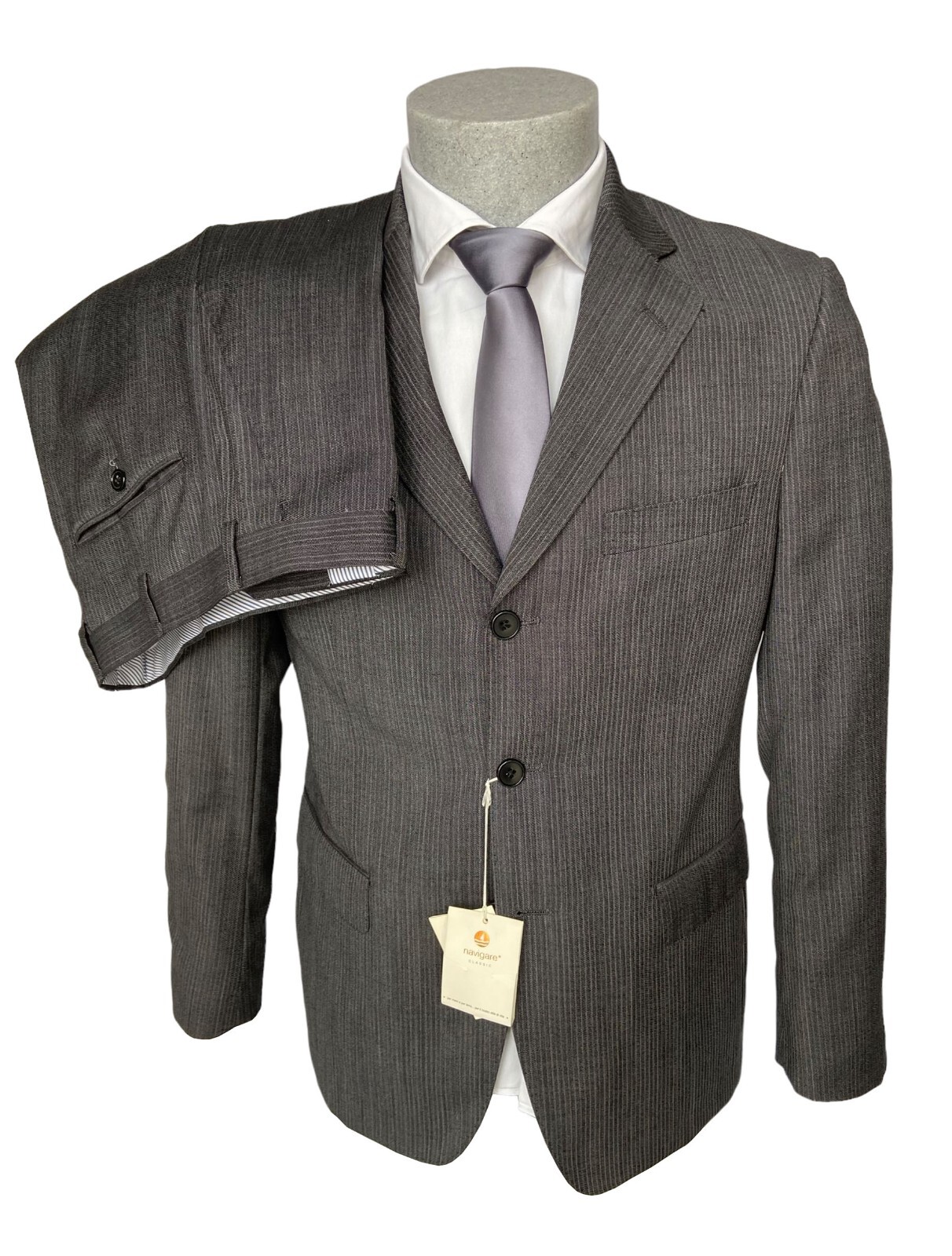 Navigare Men’s Dress, Medium Grey Striped DROP 6 Pure Wool, 70% Off.