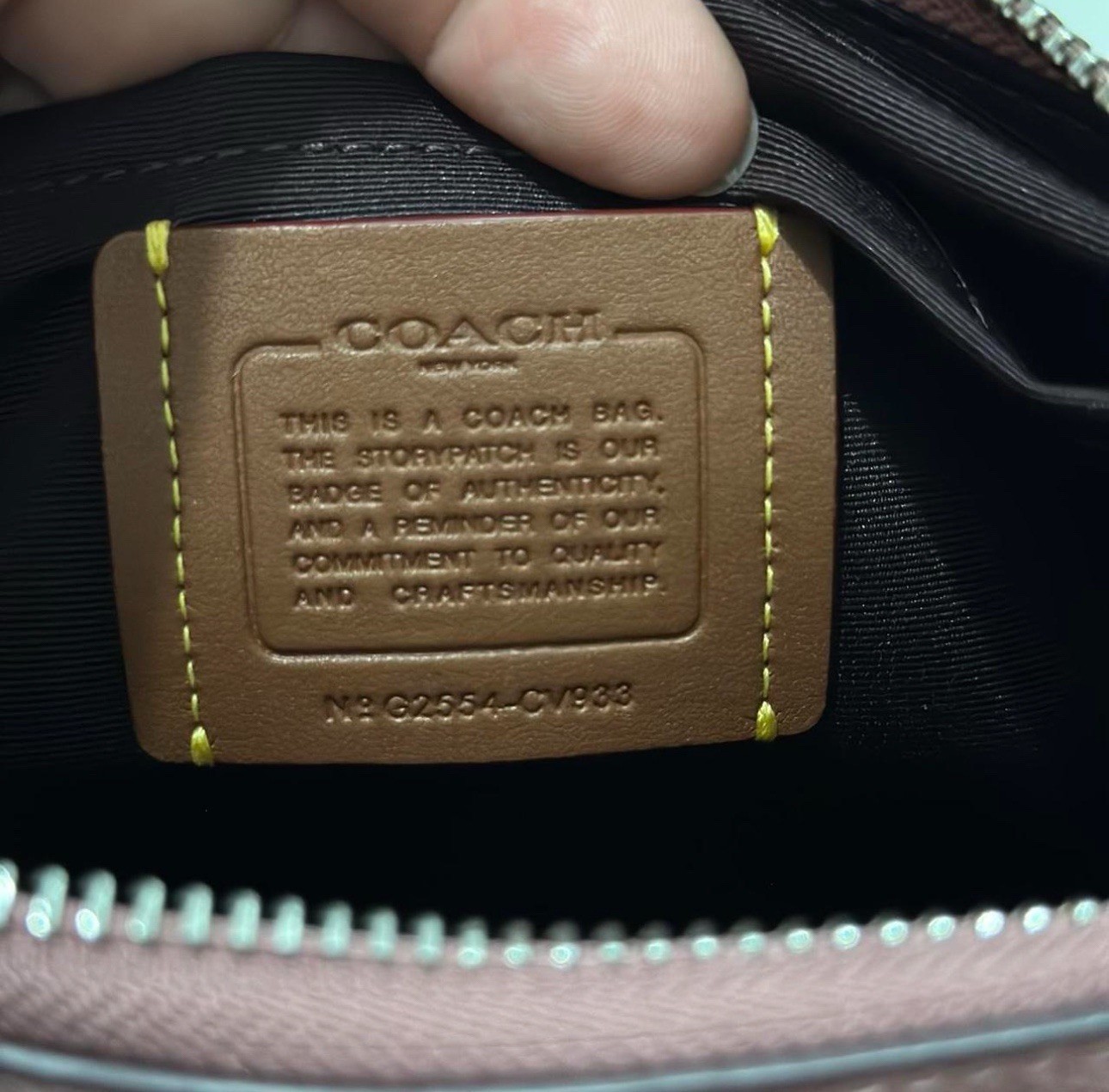 Coach Teri Shoulder Bag In Signature Canvas CV933 Dusty Pink