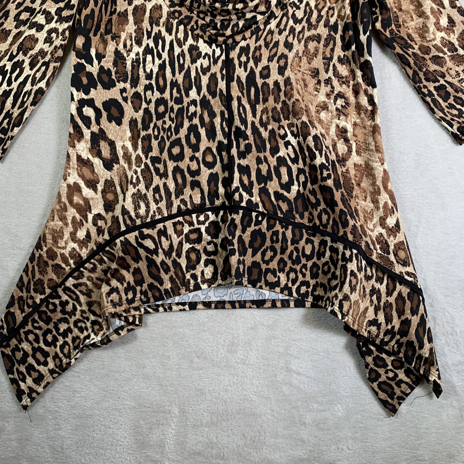 Coco Bianco Tunic Womens Large Leopard Cowl Neck 3/4 Sleeve Hanky Hem Made USA