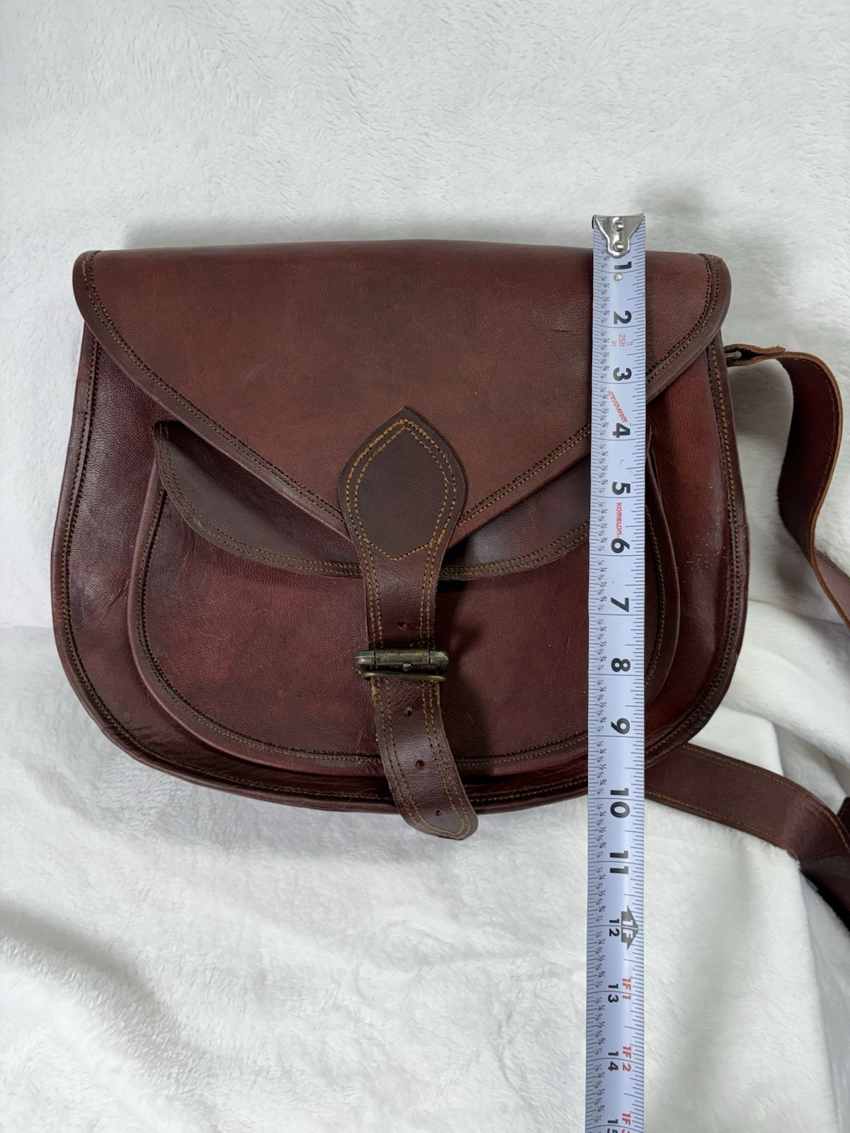 Brown Leather Solid Crossbody Saddle Bag Brass Hardware Buckle/Snap Green Lined
