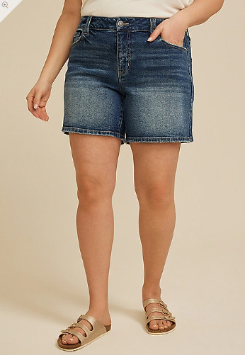 NWT maurices Plus Size KanCan™ High Rise Relaxed 7in Mom Short