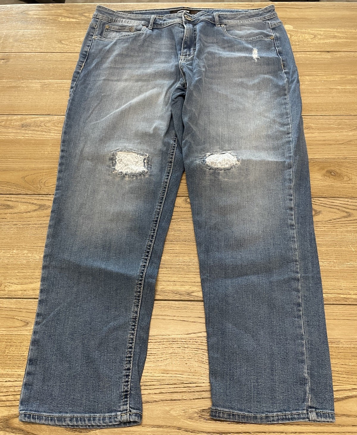 Jordache Woman’s Plus Size Skinny Boyfriend Size 18 Jeans Distressed Lace Detail