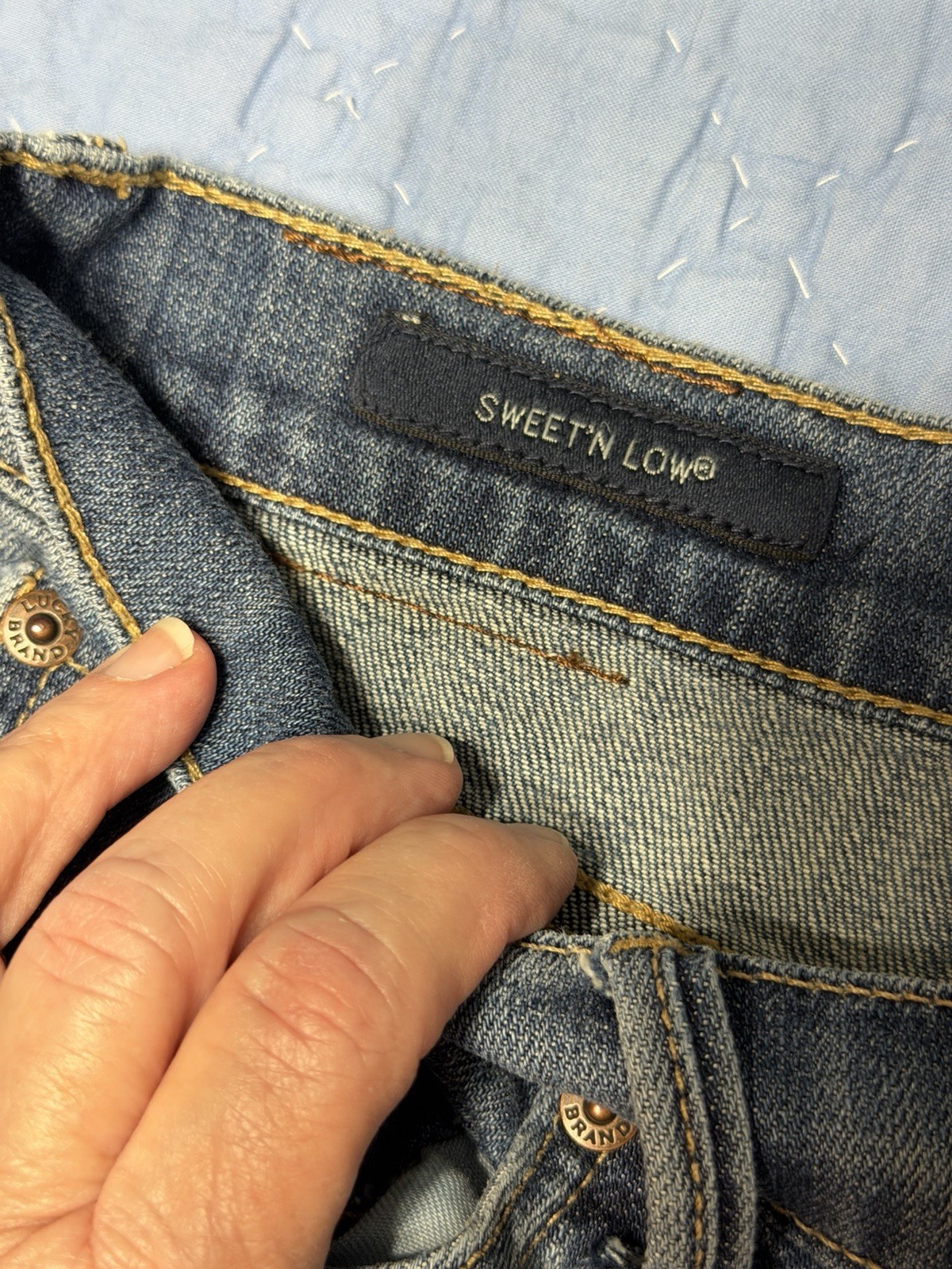Lucky Brand Sweet ‘N Low Bootcut Jeans Size 8/29 Low Rise Medium Wash Y2K
