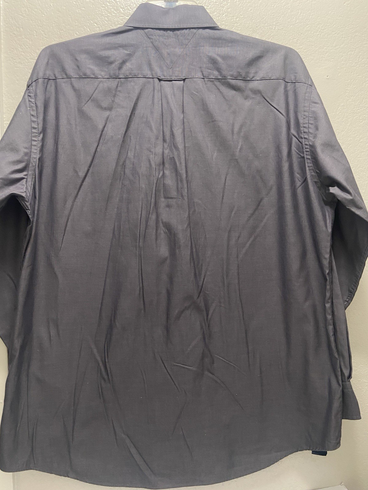 Tommy Hilfiger Classic Fit Gray Solid Cotton Pocket Dress Shirt 16 34/35