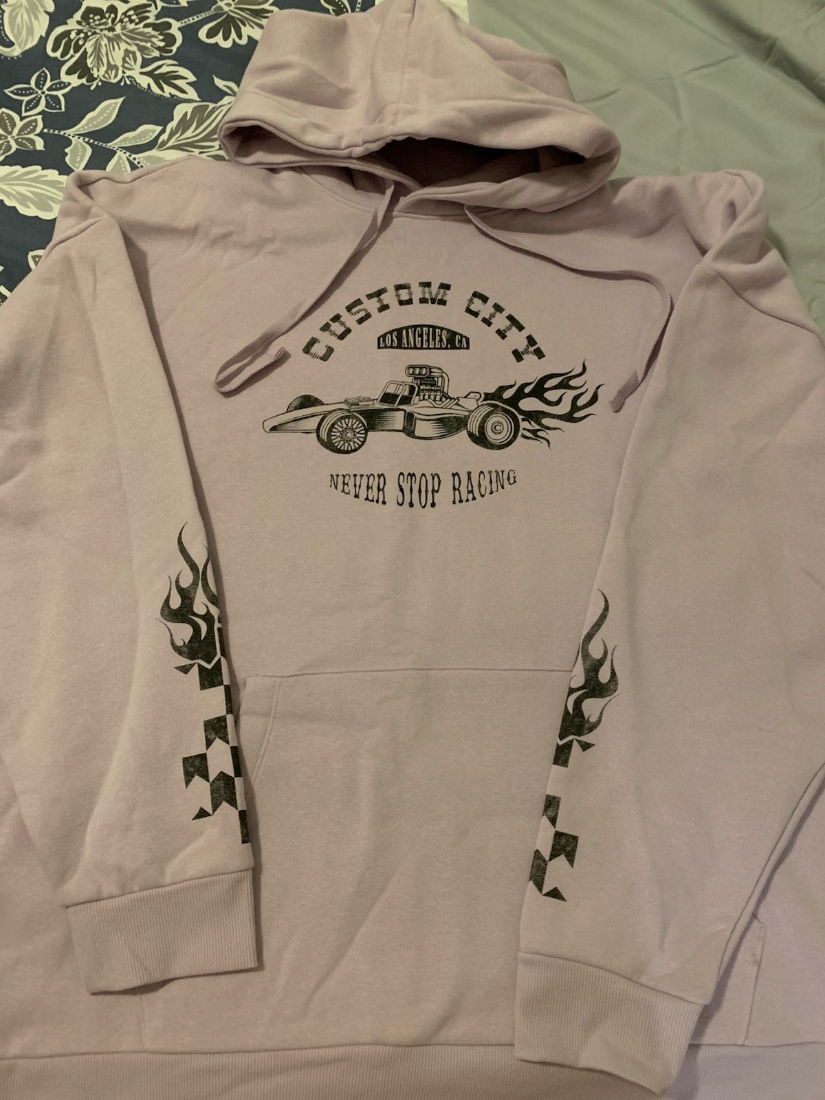 Men’s Graphic Hoodie Pullover Racing Size XL Lavender With Pockets Oversized New