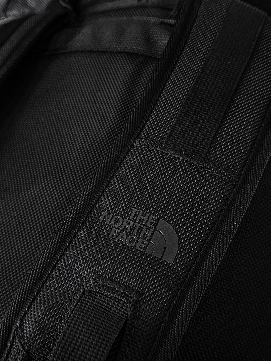 [The North Face] Exclusive 30L Fuse Box Backpack Travel Triple Black New