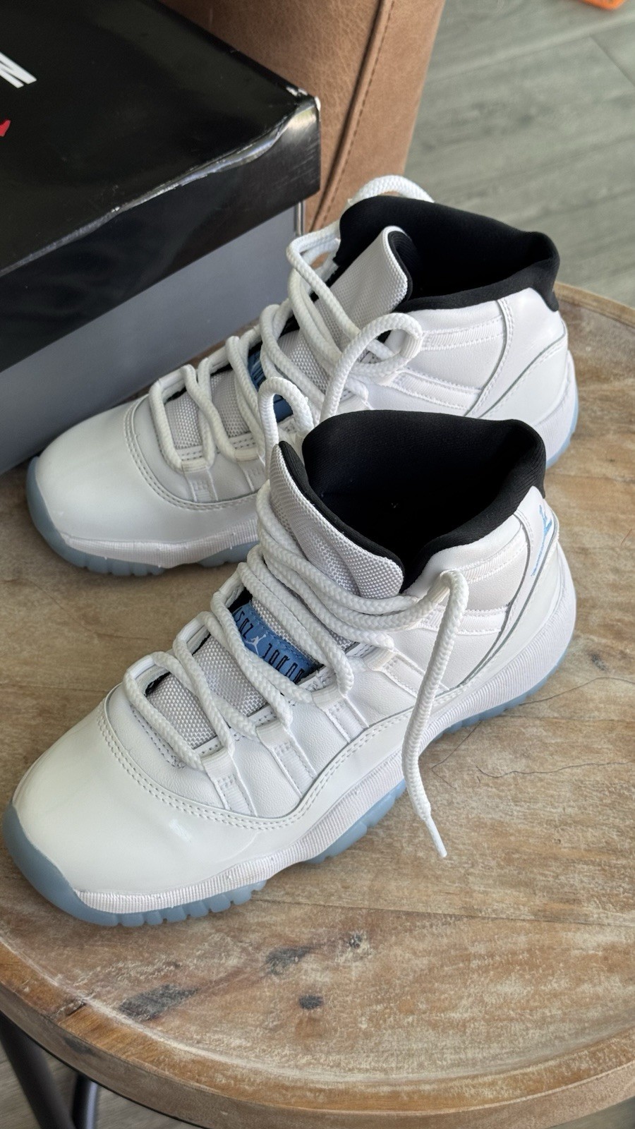 Jordan Air Jordan 11 Retro GS White/Legend Blue/Black 4.5Y 378038-104
