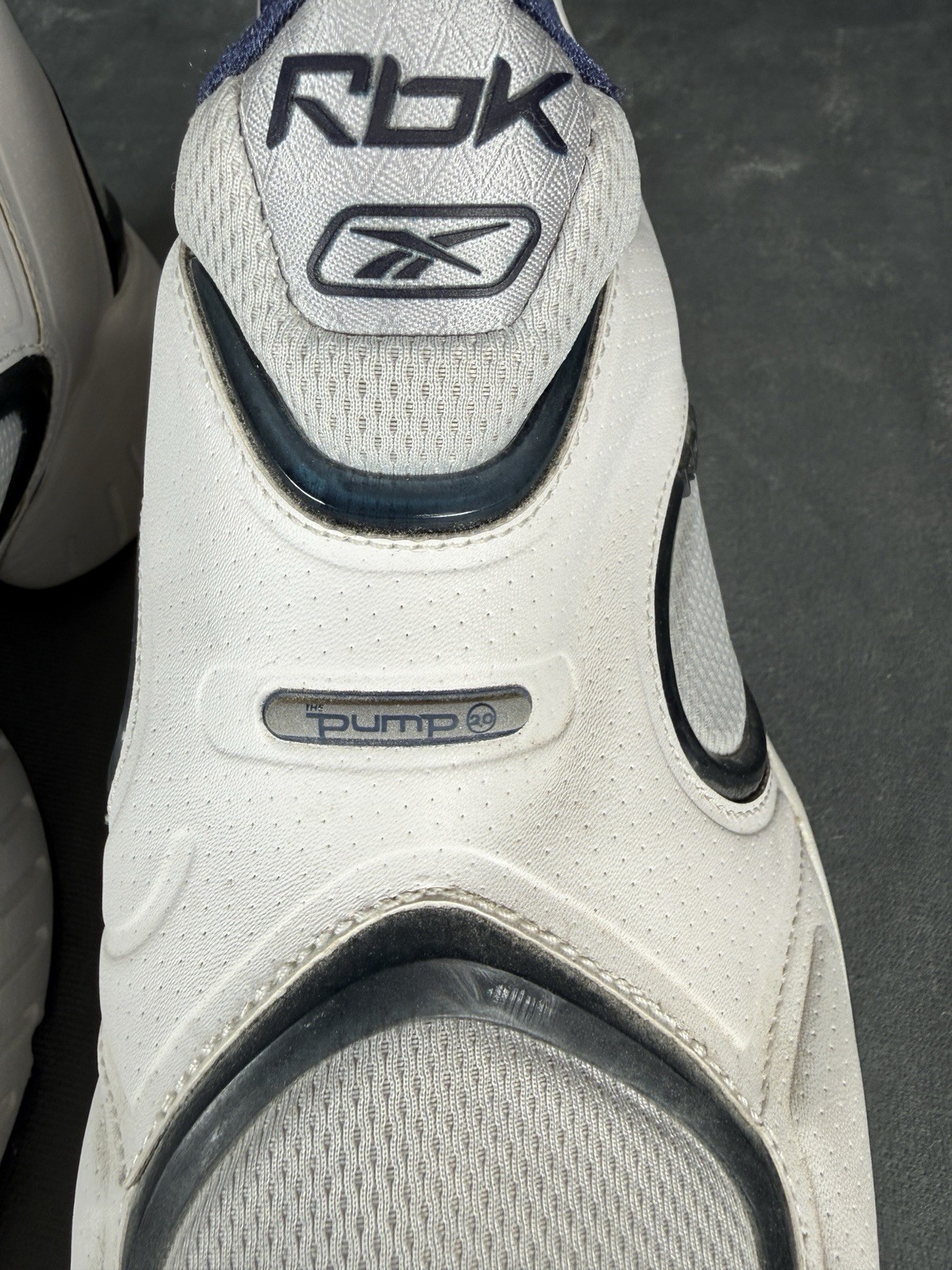 VTG Reebok Pump 2.0 Running Shoes Men’s 10 White Navy RB 412 FLU 1-141044 Rare