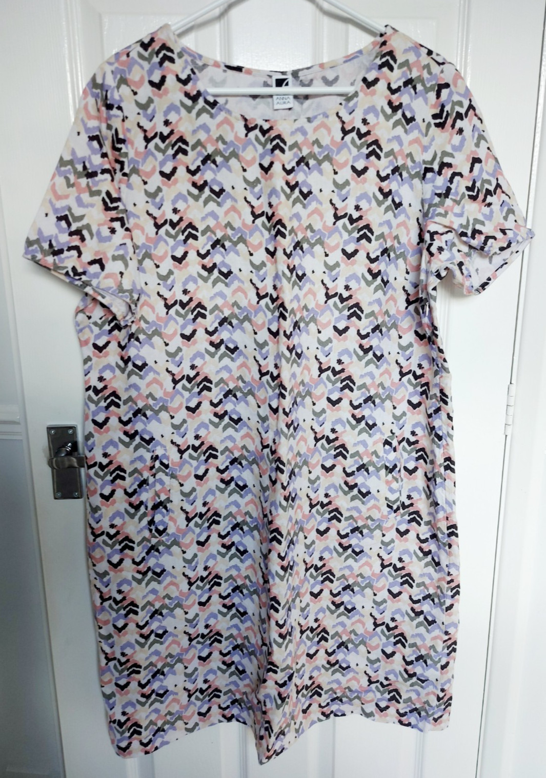 Anna Aura Linen Tunic Top Size 20 Short Sleeve Pockets Lightweight Unlined