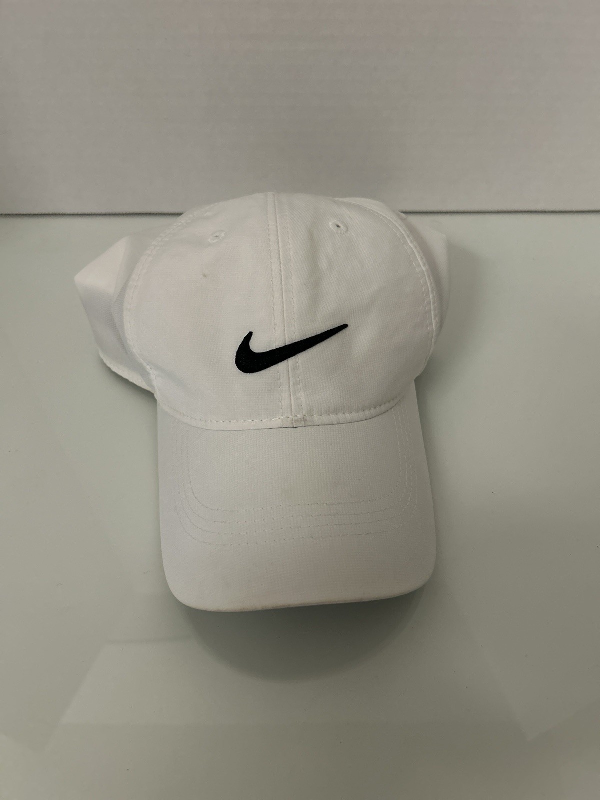 Nike Legacy91 Swoosh Adults White Hat Cap One Size Classic Athletic Polyester