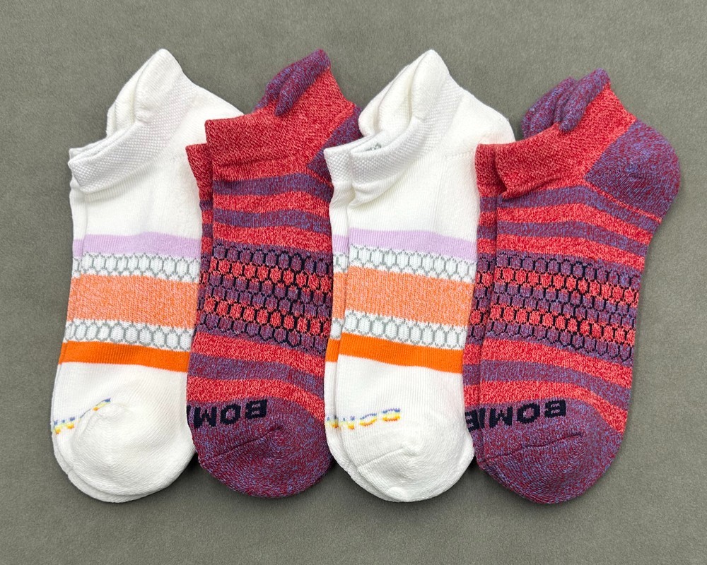 BOMBAS 4 Pairs Women’s Honeycomb Stripes Ankle Socks Size Med 2 Colors Mix