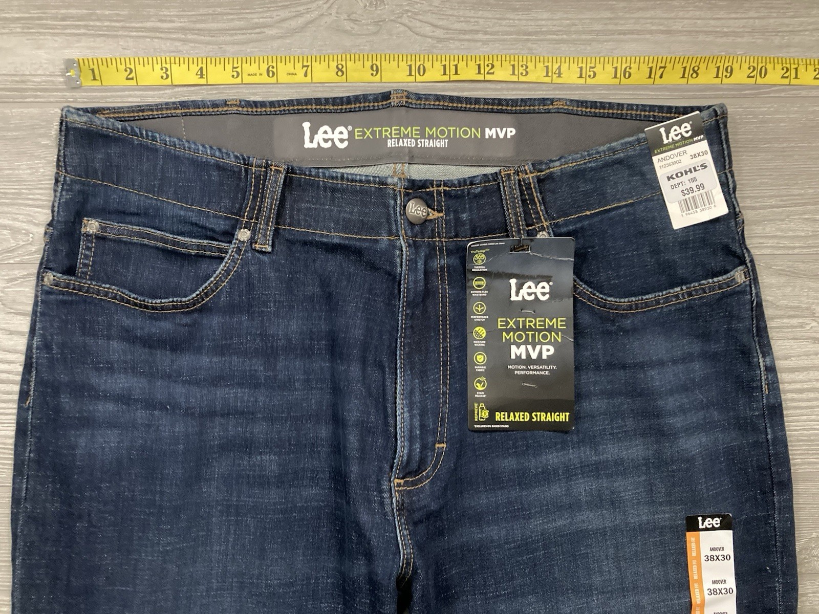 Lee Extreme Motion MVP Relaxed Straight Jeans Mens 38×30