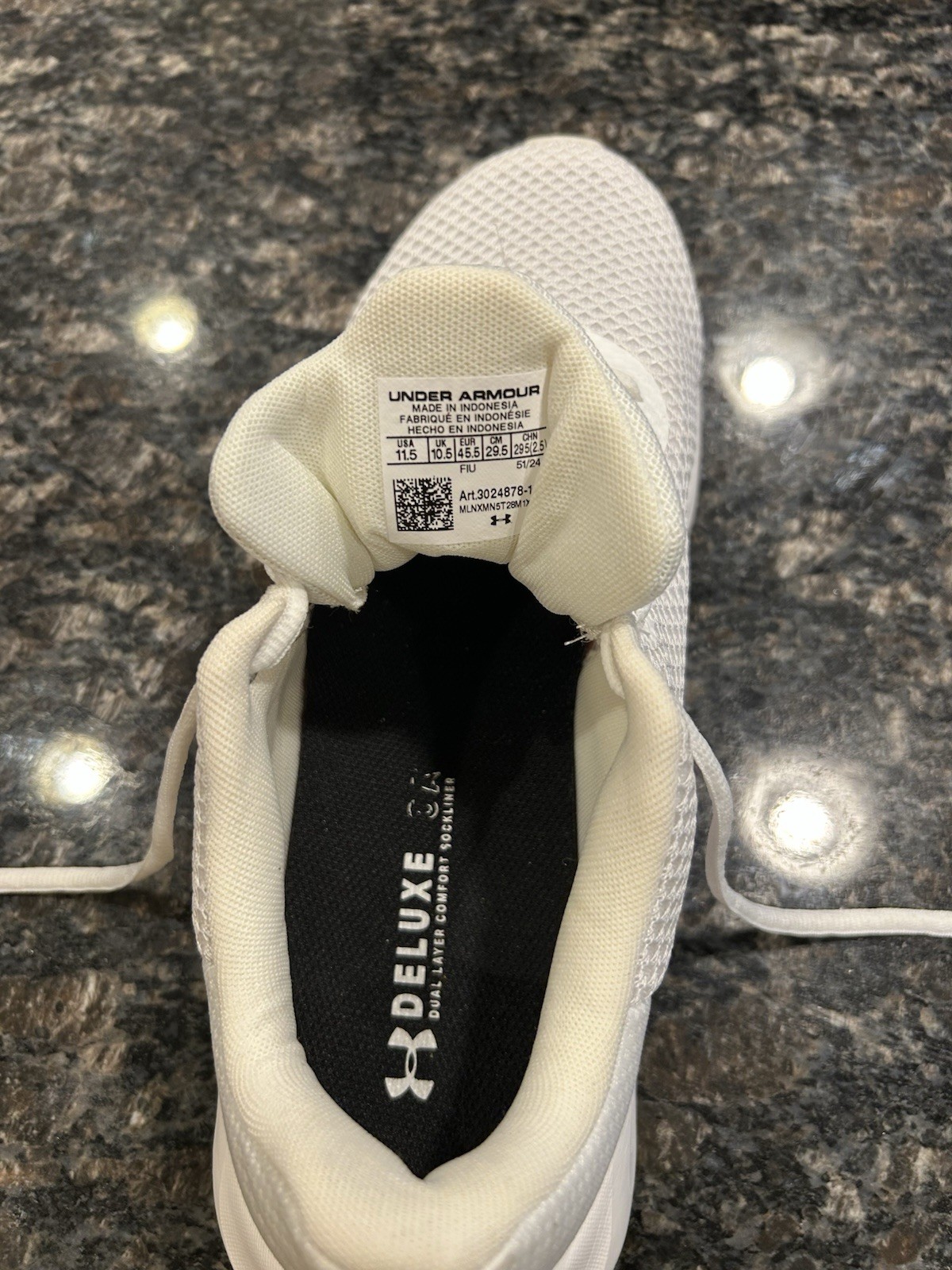 Under Armour Charged Pursuit 3 Shoes, White – Original Box Included – Size 11.5