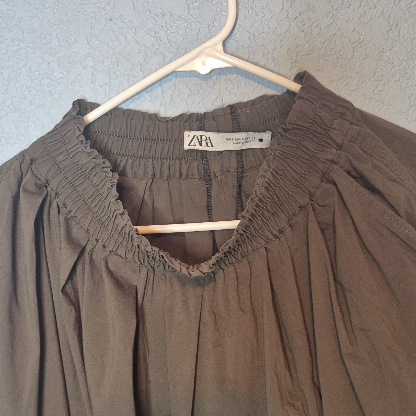ZARA Women’s S Gray Solid Woven Off Shoulder Smocked Long Sleeve Blouse