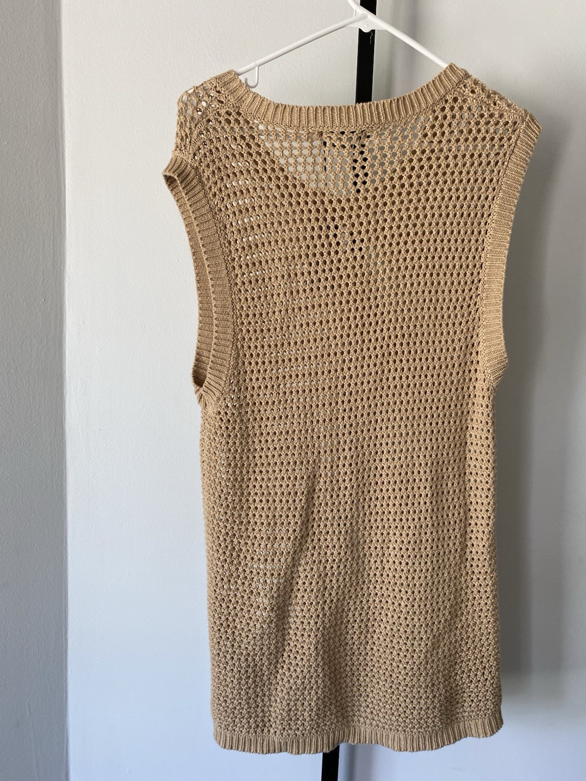 Art Of Rhetoric Men’s Sleeveless Pullover Size Medium