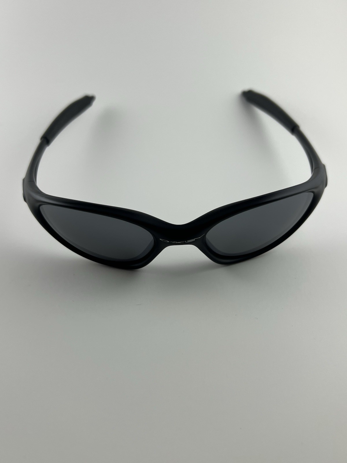 Oakley Minute 1.0 Matte Black Frame Black Iridium Lens 04-081 XX RARE