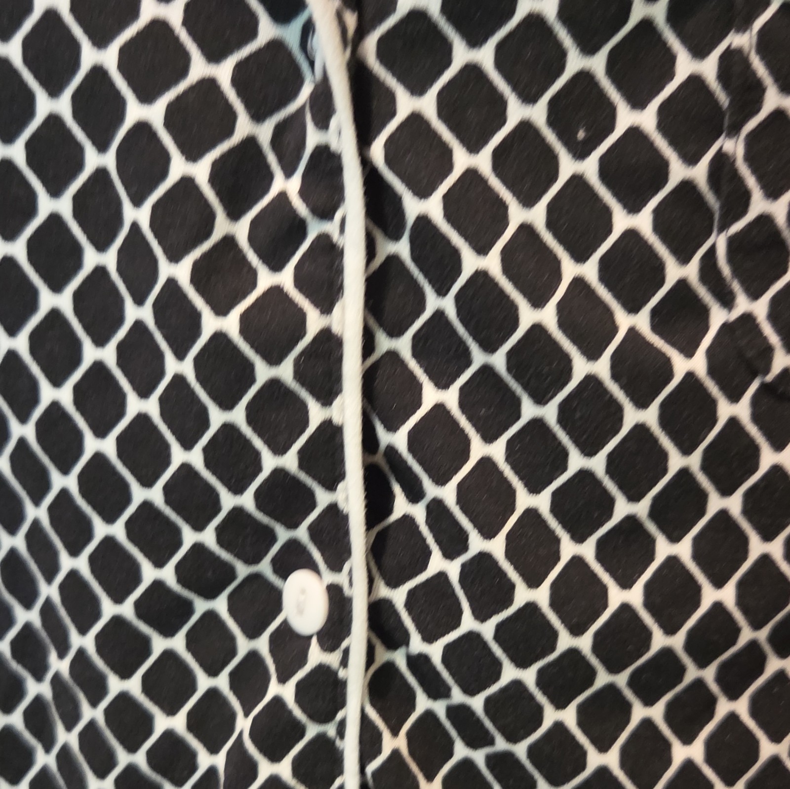 Tart Intimates Women’s S 2pc Pajama Set Black/White Geometric Button Front D26