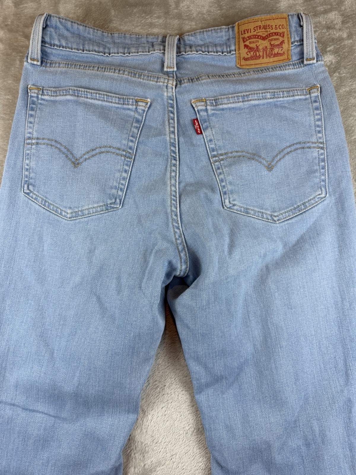 Levi’s 726 Jeans Women’s Size 29 Flare Distressed Denim Light Wash