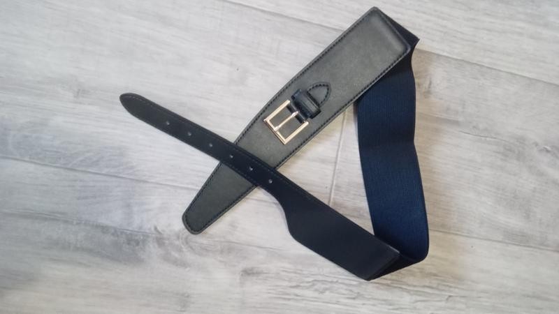 Retro Black & Golden Women’s Elegant Square Buckle Cinch Belt Size 75 Cm